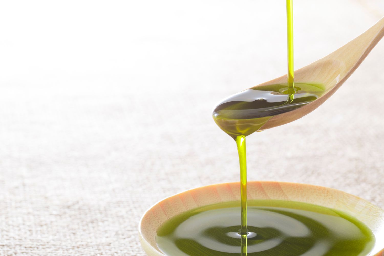 Olio evo di Sardegna, unico e inconfondibile, genuino, saporito
